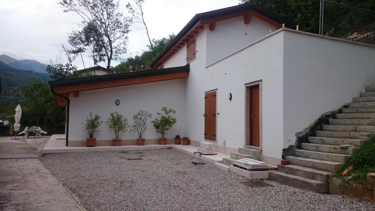 B&B Happy Guest Caprino Veronese Bagian luar foto