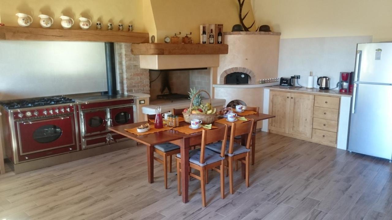 B&B Happy Guest Caprino Veronese Bagian luar foto